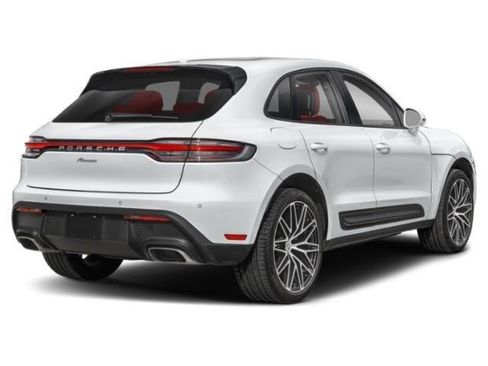 Certified 2023 Porsche Macan GTS image 5