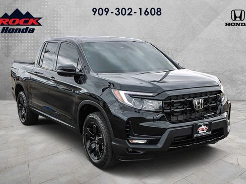 Certified 2025 Honda Ridgeline Black Edition image 3