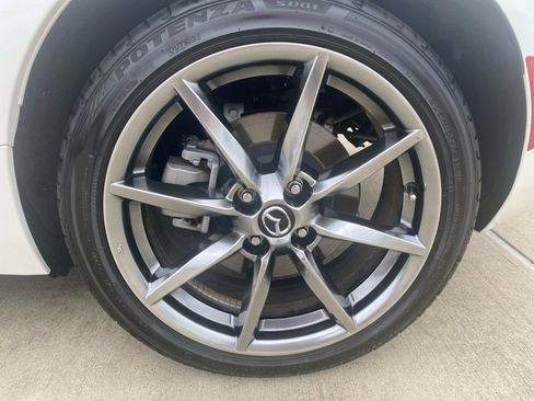 Used 2022 MAZDA MX-5 Miata RF Grand Touring image 26