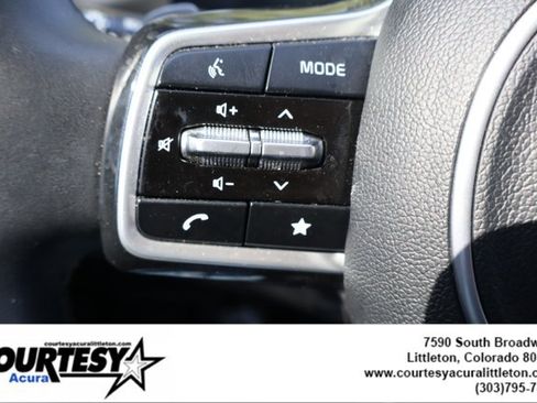 Used 2025 Kia Sorento EX AWD/4WD image 11