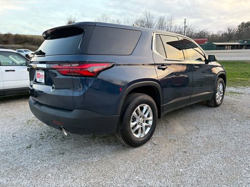 Used 2022 Chevrolet Traverse LS image 31