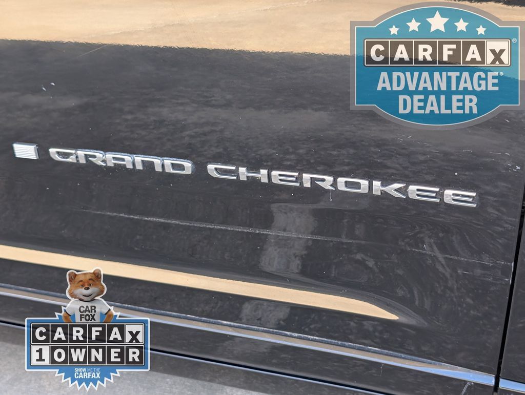 Used 2023 Jeep Grand Cherokee L Overland w/ Luxury Tech Group IV AWD/4WD image 37