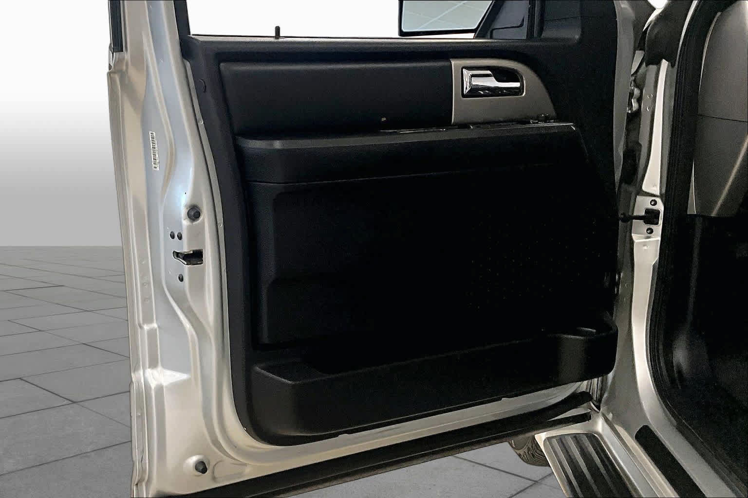 Used 2017 Ford Expedition EL Limited RWD image 19