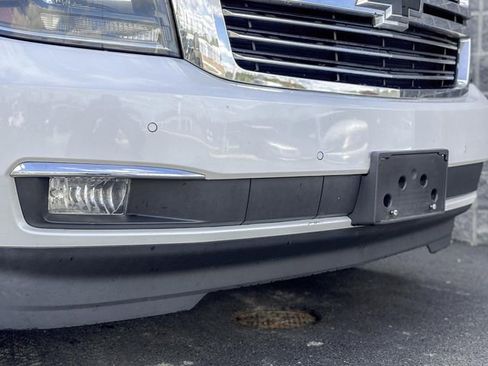 Used 2019 Chevrolet Suburban Premier image 16