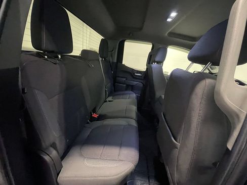 Used 2021 Chevrolet Silverado 1500 LT AWD/4WD image 27