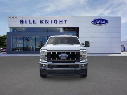 New 2026 Ford F250 XLT w/ FX4 Off-Road Package AWD/4WD image 6