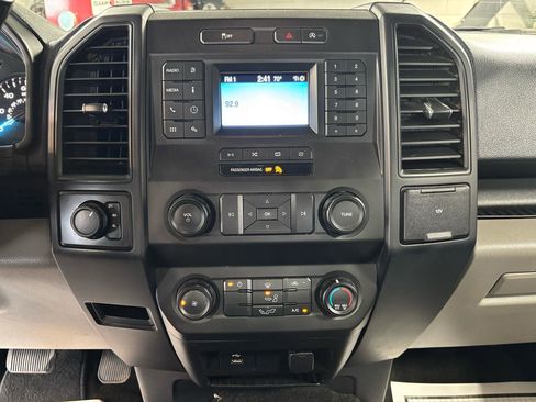 Used 2019 Ford F150 XL w/ Equipment Group 101A Mid AWD/4WD image 26