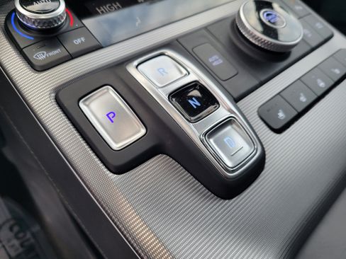 Used 2024 Hyundai Palisade Calligraphy image 33