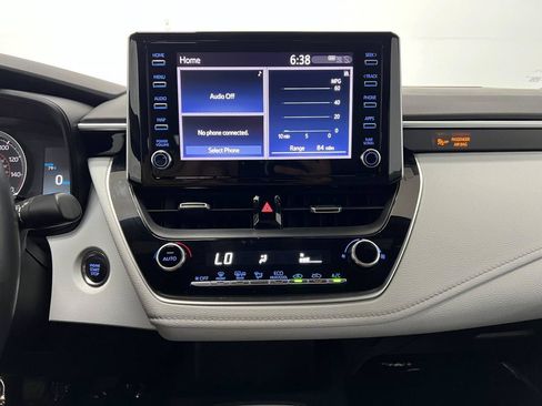 Used 2020 Toyota Corolla SE FWD image 17