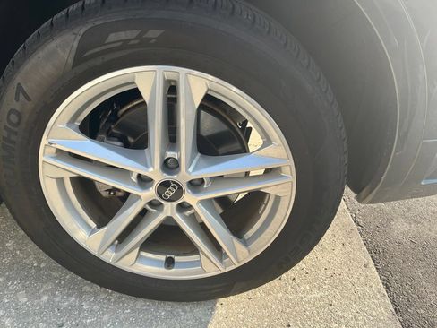 Used 2025 Audi Q5 e Premium Plus AWD/4WD image 8