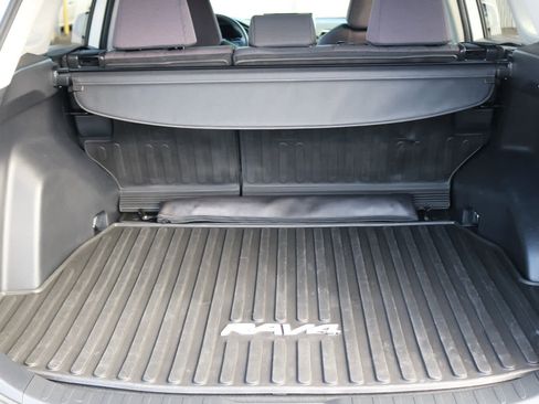 Used 2024 Toyota RAV4 XLE image 12