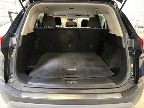 Used 2023 Nissan Rogue SV AWD/4WD image 25