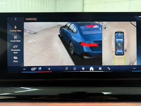 Used 2025 BMW i5 xDrive40 w/ Executive Package AWD/4WD image 35