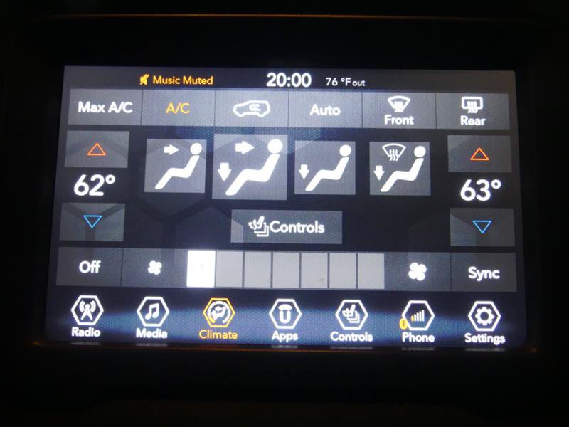 Used 2020 Jeep Renegade Trailhawk w/ Premium Leather Group AWD/4WD image 42