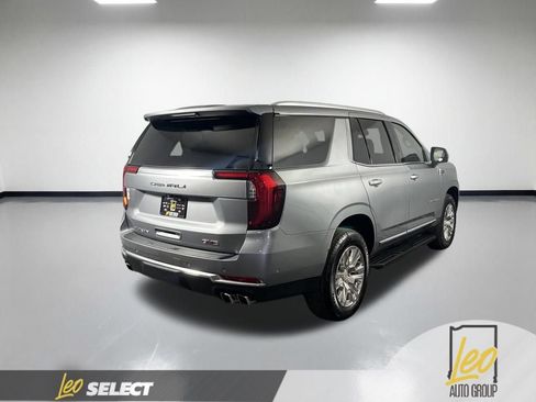 Used 2025 GMC Yukon Denali AWD/4WD image 5