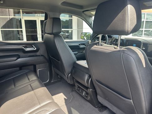 Used 2024 GMC Sierra 1500 SLT AWD/4WD image 28