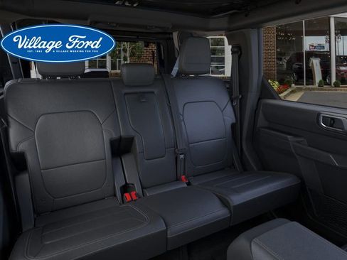 New 2025 Ford Bronco Badlands w/ Sasquatch Package AWD/4WD image 12