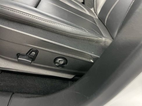 Used 2023 Alfa Romeo Stelvio Sprint image 28