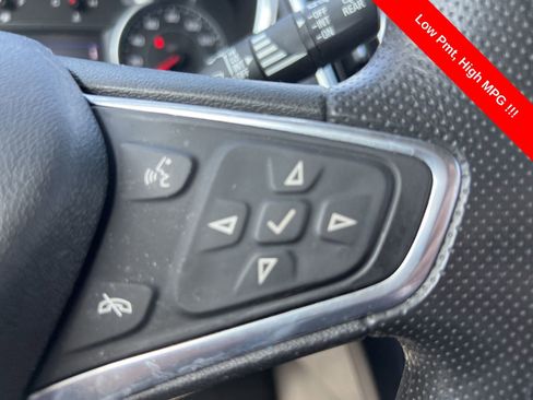 Used 2019 Chevrolet Equinox LT image 17