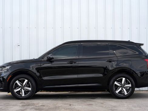 Used 2022 Kia Sorento S w/ Panoramic Sunroof Package image 8