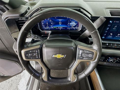 Used 2024 Chevrolet Silverado 3500 High Country w/ High Country Premium Package image 12