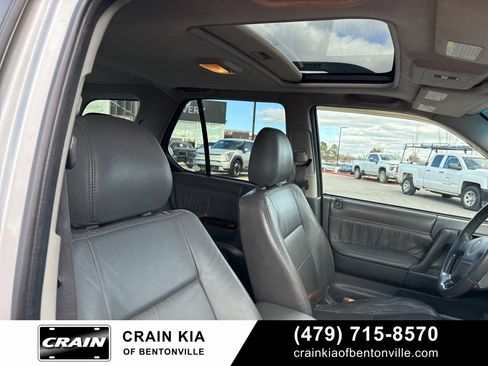 Used 2001 Honda Passport EX image 3