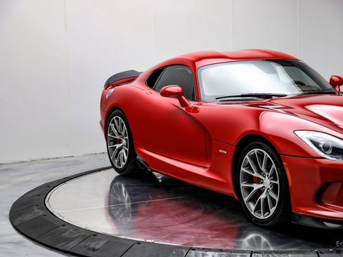 Used 2014 SRT Viper GTS w/ GTS Laguna Interior Package image 22