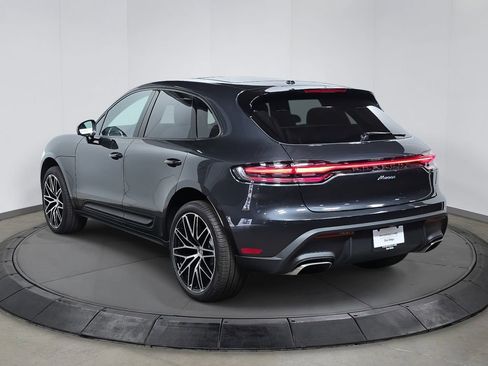 New 2026 Porsche Macan image 3
