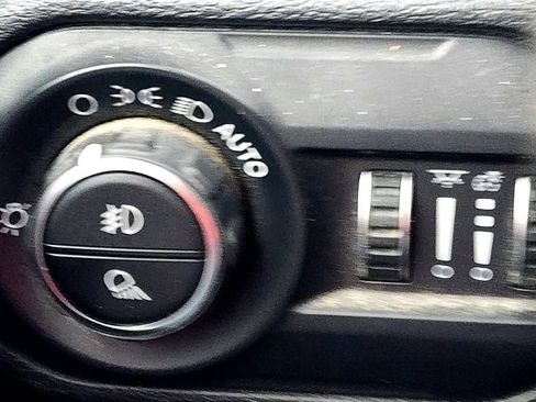 Used 2021 Jeep Gladiator Sport w/ Quick Order Package 24Q 80Th image 18