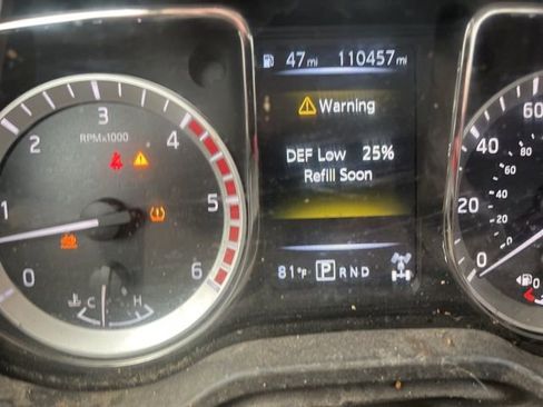 Used 2017 Nissan Titan SV image 9
