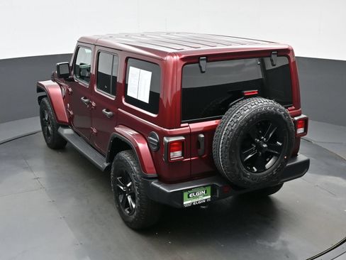Used 2021 Jeep Wrangler Unlimited Sahara AWD/4WD image 36