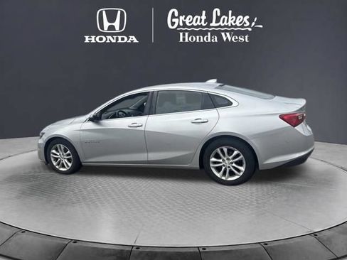 Used 2018 Chevrolet Malibu LT FWD image 12