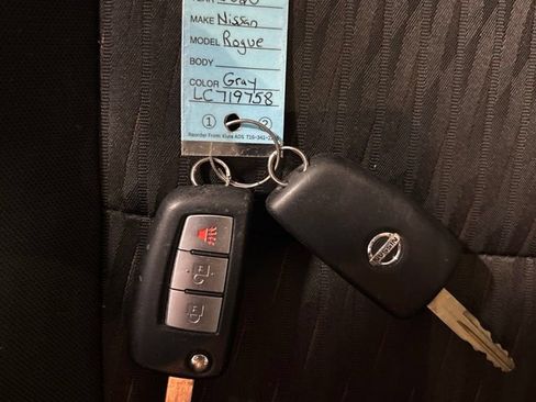 Used 2020 Nissan Rogue S AWD/4WD image 29