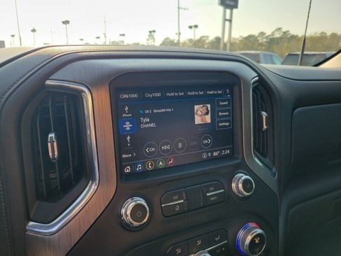 Used 2022 GMC Sierra 2500 Denali image 19