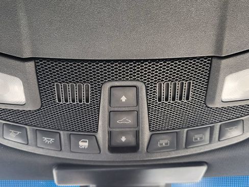 Used 2015 Ford F150 Platinum w/ Equipment Group 701A Luxury AWD/4WD image 38