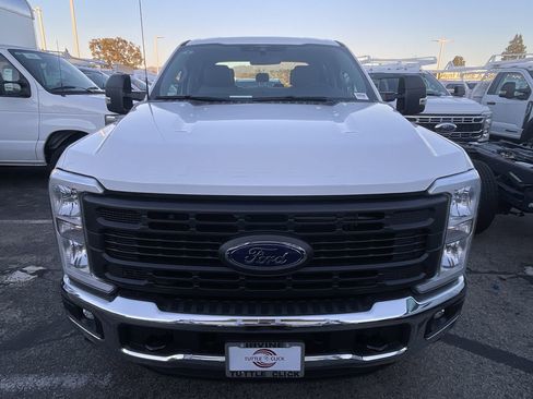 New 2026 Ford F250 XL w/ XL Chrome Package image 2