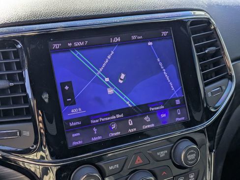 Used 2019 Jeep Grand Cherokee Altitude image 24