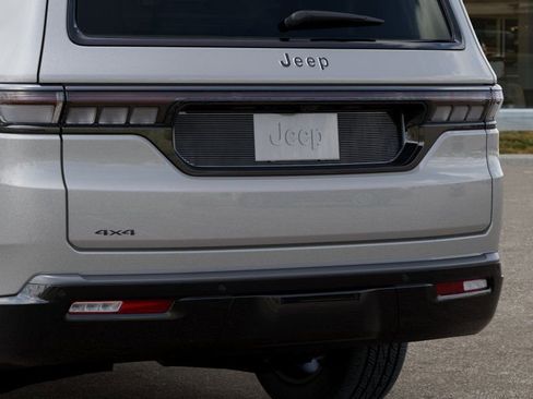 New 2026 Jeep Grand Wagoneer Limited AWD/4WD image 13