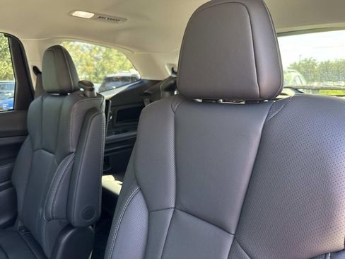 New 2026 Subaru Ascent Limited image 14