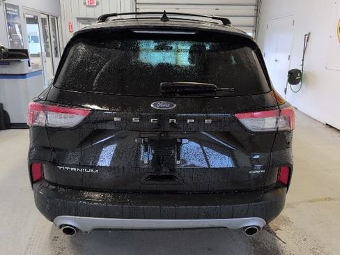 Certified 2021 Ford Escape Titanium image 4