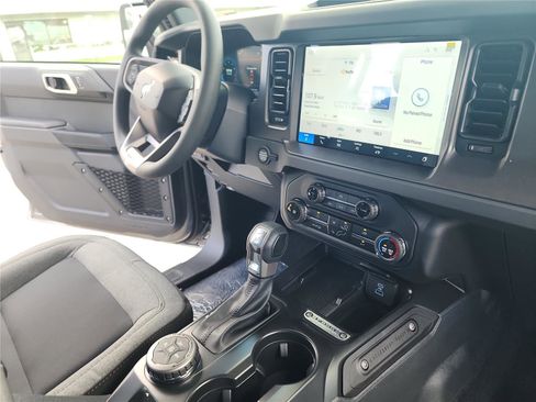 New 2025 Ford Bronco image 27