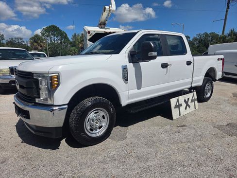 Used 2019 Ford F250 XL w/ Power Equipment Group AWD/4WD image 3