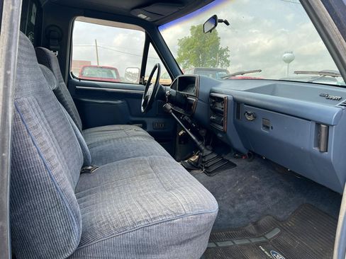 Used 1987 Ford F250 4x4 Regular Cab image 9