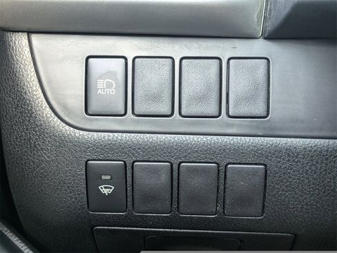 Used 2018 Toyota Highlander LE image 22