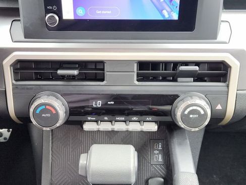 Certified 2025 Toyota Tacoma TRD Sport AWD/4WD image 18