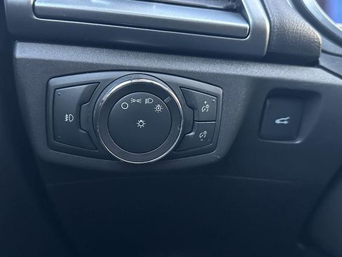 Used 2016 Ford Fusion Titanium FWD image 31