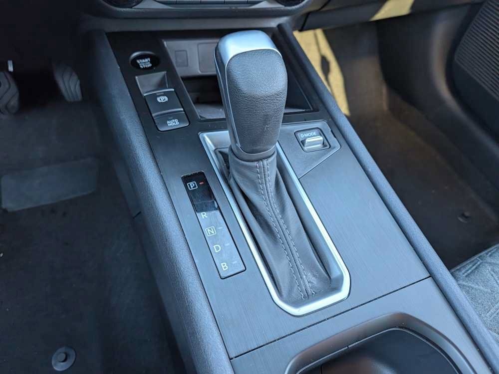 Used 2026 Nissan Kicks SV w/ Cold Weather Package AWD/4WD image 27