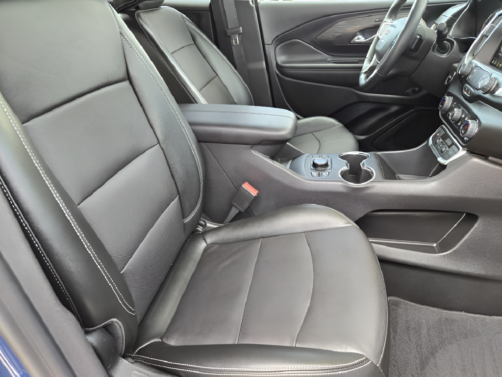 Used 2024 GMC Terrain SLT AWD/4WD image 13