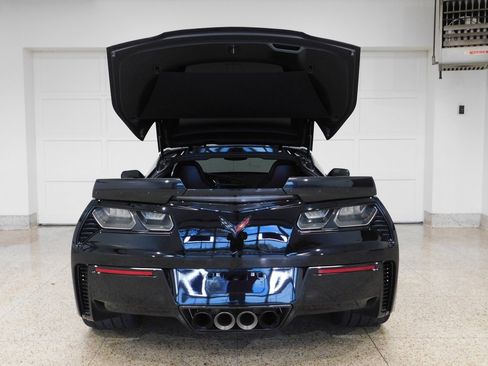 Used 2018 Chevrolet Corvette Z06 image 82