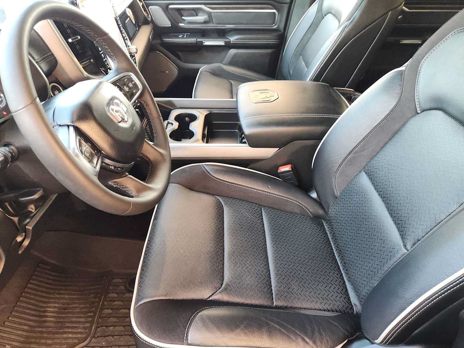 Used 2025 RAM 1500 Laramie w/ Night Edition AWD/4WD image 14
